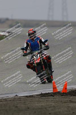 media/Nov-29-2025-TrackDaz (Sat) [[10ae2d9bce]]/C Group/Session 3 (Outside Grapevine)/